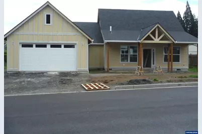 212 NE Broadway St, Sublimity, OR 97385 - Photo 1