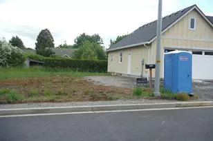 212 NE Broadway St, Sublimity, OR 97385 - Photo 5