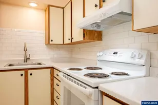 14828 SW 109th Ave, Tigard, OR 97224 - Photo 11