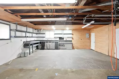 205 E Pine St, Lebanon, OR 97355 - Photo 37