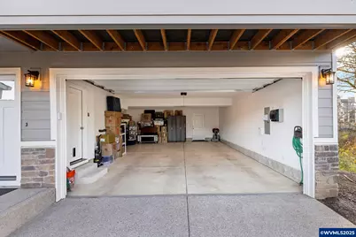 4236 E Willakenzie St, Newberg, OR 97132 - Photo 33