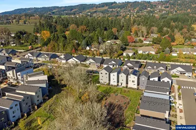 4236 E Willakenzie St, Newberg, OR 97132 - Photo 43