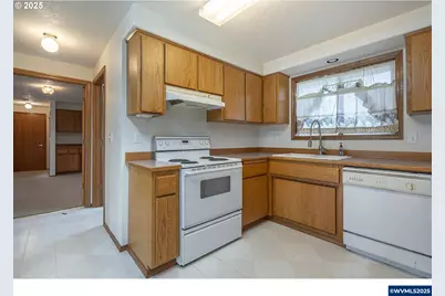 7295 NW Poverty Bend Rd, McMinnville, OR 97128 - Photo 9