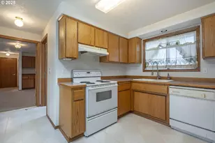 7295 NW Poverty Bend Rd, McMinnville, OR 97128 - Photo 9