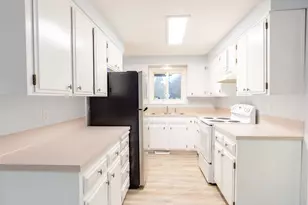 720 W Isabella St, Lebanon, OR 97355 - Photo 9