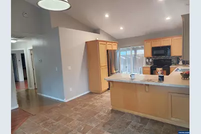 1765 Salmon River St NW St, Salem, OR 97304 - Photo 5