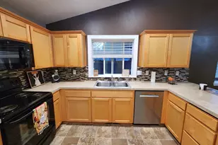 1765 Salmon River St NW St, Salem, OR 97304 - Photo 11