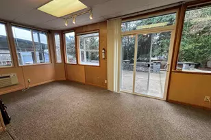 890 Alvina St SE, Salem, OR 97306 - Photo 17