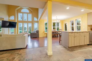 40759 McDowell Creek Dr, Lebanon, OR 97355 - Photo 11