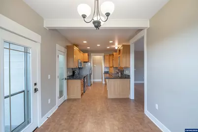 811 Northpoint Lp, Brownsville, OR 97327 - Photo 9