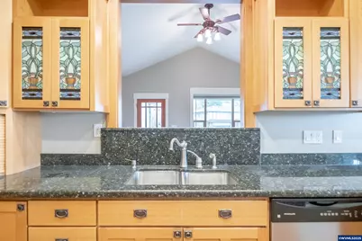 811 Northpoint Lp, Brownsville, OR 97327 - Photo 13