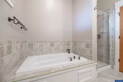 811 Northpoint Lp, Brownsville, OR 97327 - Photo 27