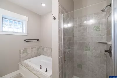 811 Northpoint Lp, Brownsville, OR 97327 - Photo 25
