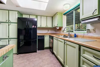 450 SE Lacreole (#144) Dr, Dallas, OR 97338 - Photo 15