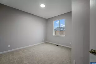 6663 Naomi Danielle St SE, Salem, OR 97306 - Photo 13