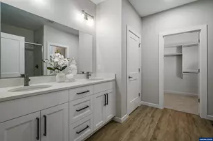 6663 Naomi Danielle St SE, Salem, OR 97306 - Photo 39