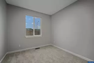 6663 Naomi Danielle St SE, Salem, OR 97306 - Photo 11