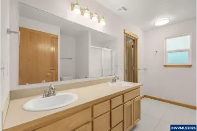 1061 Argon Av, Eugene, OR 97404 - Photo 21