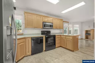 1061 Argon Ave, Eugene, OR 97404 - Photo 9