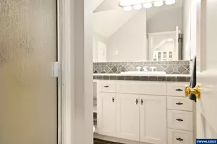 3200 Crestview Dr S, Salem, OR 97302 - Photo 33