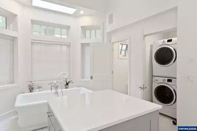 3200 Crestview Dr S, Salem, OR 97302 - Photo 19