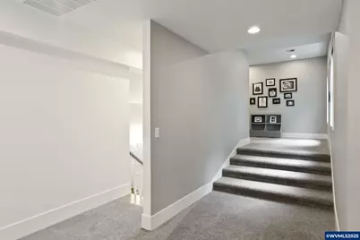 3200 Crestview Dr S, Salem, OR 97302 - Photo 29