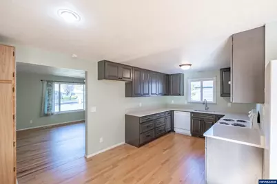 1625 Jackson St SE, Albany, OR 97321 - Photo 11