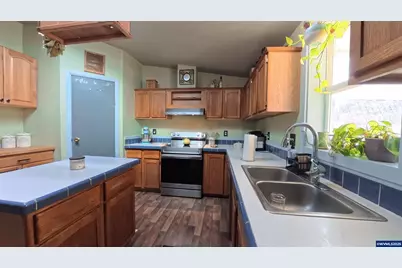 34125 E Lacomb Rd, Lebanon, OR 97355 - Photo 17