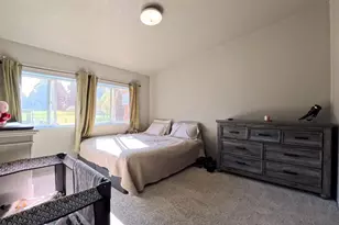 34125 E Lacomb Rd, Lebanon, OR 97355 - Photo 5