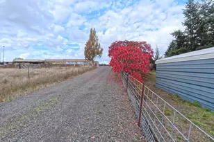 34125 E Lacomb Rd, Lebanon, OR 97355 - Photo 21