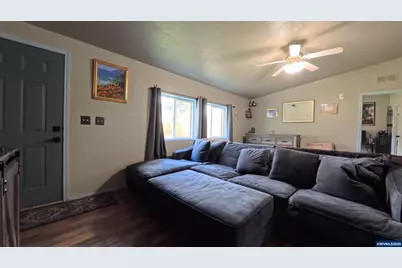 34125 E Lacomb Rd, Lebanon, OR 97355 - Photo 7