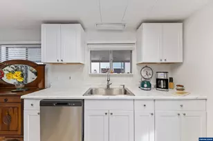 17009 SW Eldorado Dr, Portland, OR 97224 - Photo 11