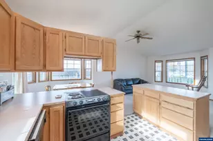 980 Cleveland St, Aumsville, OR 97325 - Photo 13