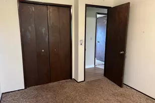 1874 CedarCrest Dr S, Salem, OR 97306 - Photo 13