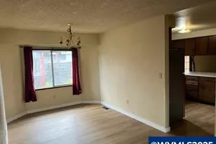 1874 CedarCrest Dr S, Salem, OR 97306 - Photo 7