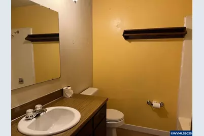 1874 Cedarcrest Dr S, Salem, OR 97306 - Photo 17