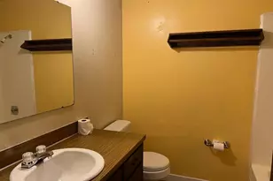 1874 CedarCrest Dr S, Salem, OR 97306 - Photo 17