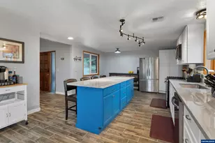 33844 Sunnyview Dr NE, Albany, OR 97322 - Photo 15