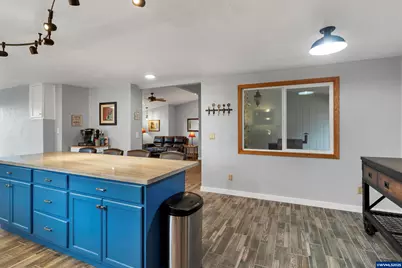 33844 Sunnyview Dr NE, Albany, OR 97322 - Photo 13