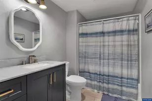 33844 Sunnyview Dr NE, Albany, OR 97322 - Photo 15