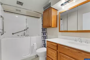 33844 Sunnyview Dr NE, Albany, OR 97322 - Photo 21