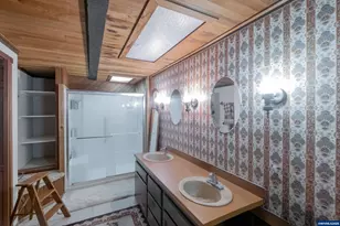 9740 Upper Olalla Rd, Winston, OR 97496 - Photo 11