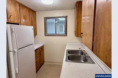 426 NW 11th St, Corvallis, OR 97330 - Photo 17