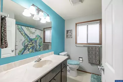 280 Honeysuckle St, Lebanon, OR 97567 - Photo 25