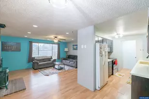 280 Honeysuckle St, Lebanon, OR 97567 - Photo 9