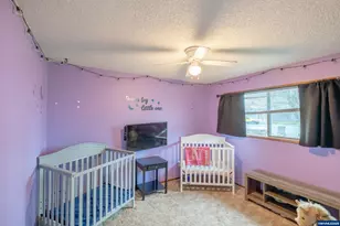 280 Honeysuckle St, Lebanon, OR 97567 - Photo 23