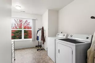 1241 Dahlia St, Woodburn, OR 97071 - Photo 19