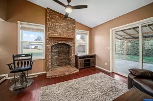 304 5th St NW, Sublimity, OR 97385 - Photo 11