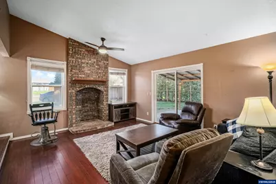 304 5th St NW, Sublimity, OR 97385 - Photo 9