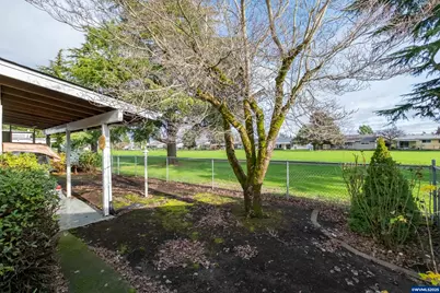 474 E Clackamas Cir, Woodburn, OR 97071 - Photo 39